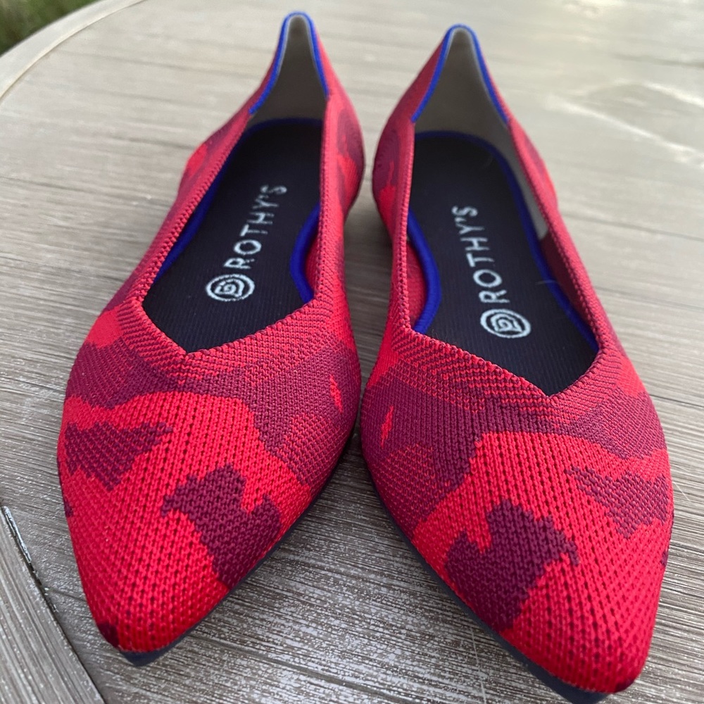 NWOT Rothy Red Camo Flats 8B